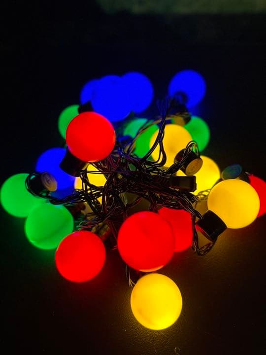 Navideño multicolor bolitas